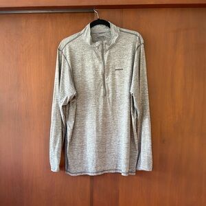 Patagonia Men's Long Sleeve Gray Shirt